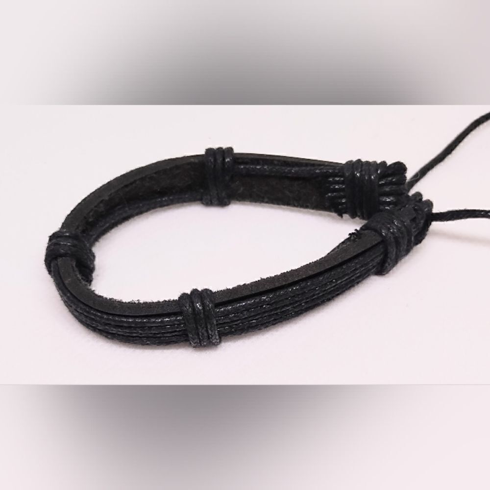 Men's bracelet leather layered black new d96